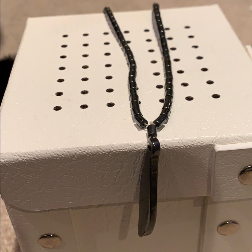 Necklace - Picture 2 of 3
